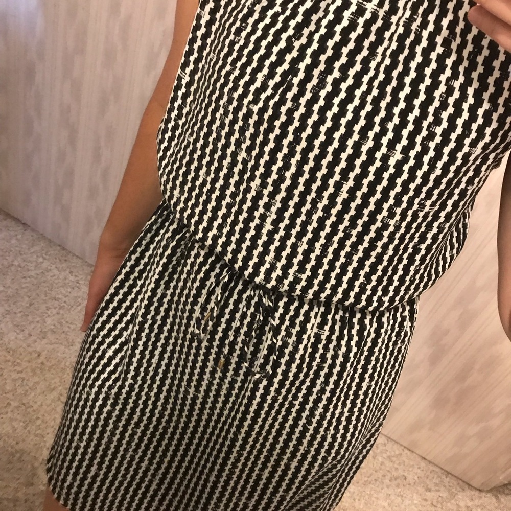 Black and White Dress - Picture 2 of 3